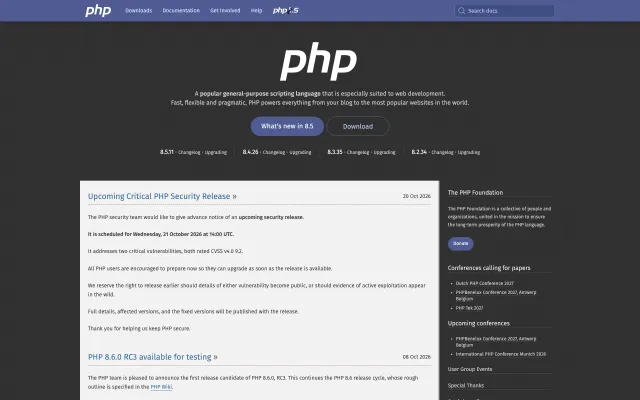 De homepage van php.net met de aankondiging van de kritieke PHP-securityrelease van 21 oktober 2026