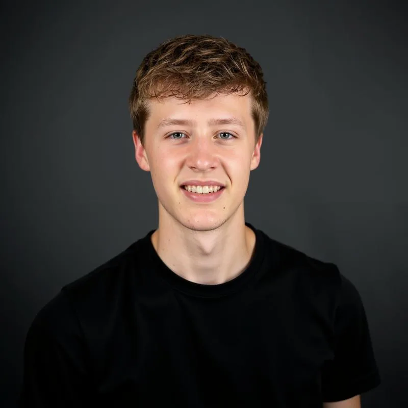 Portretfoto van Dimitri Knoops